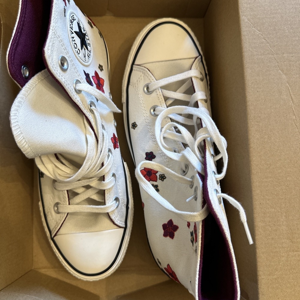 Converse Chuck Taylor All Star Platform Embroidered Flowers High Tops Womens 8.5 - Picture 2 of 7
